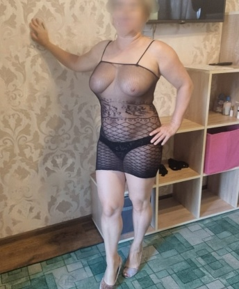 Людмила, 40 лет, 4 размер груди